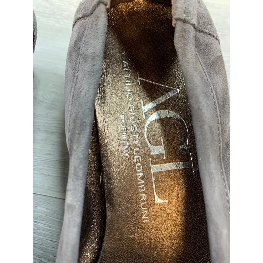 AGL Attilio Giusti Leombruni Women's Taupe 9 Suede Wedge Pumps Cap Toe Italy